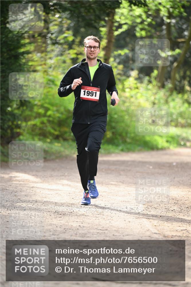 13.04.2025 - Hammer Lauf Dr. Thomas Lammeyer http://msf.ph/oto/7656500 13.04.2025 10:40:04 Laufen 15, 1991 meine-sportfotos.de