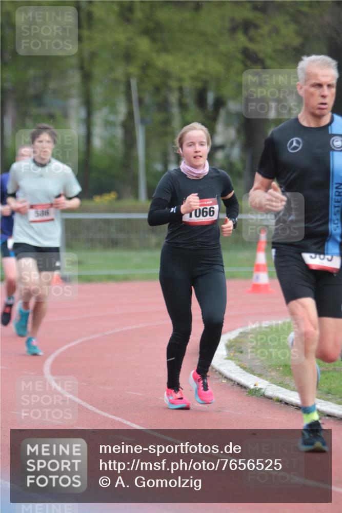 13.04.2025 - Hammer Lauf A. Gomolzig http://msf.ph/oto/7656525 13.04.2025 10:07:35 Ziel 305, 586, 747, 1066 meine-sportfotos.de