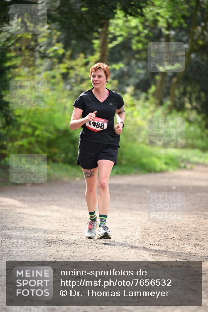 13.04.2025 - Hammer Lauf Dr. Thomas Lammeyer http://msf.ph/oto/7656532 13.04.2025 10:40:10 Laufen 1988 meine-sportfotos.de