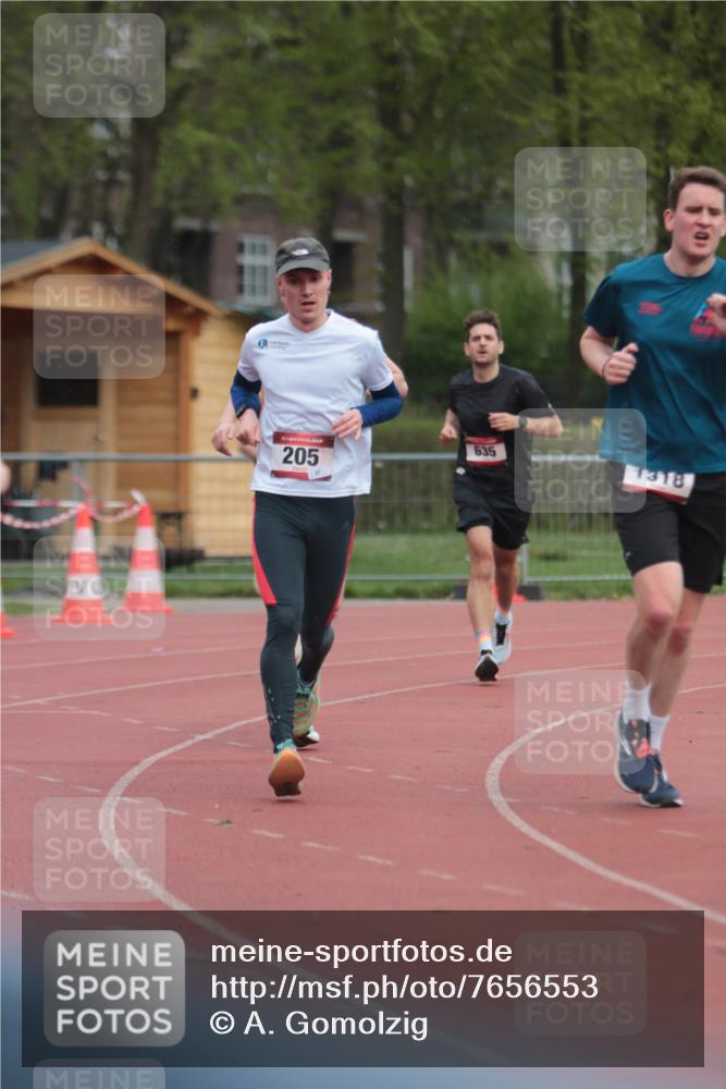 13.04.2025 - Hammer Lauf A. Gomolzig http://msf.ph/oto/7656553 13.04.2025 10:07:46 Ziel 205, 272, 635, 1318, 1739, 1959 meine-sportfotos.de