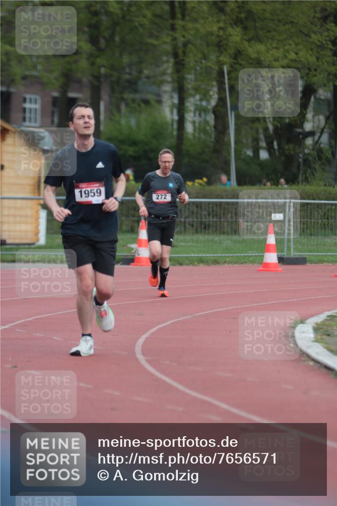 13.04.2025 - Hammer Lauf A. Gomolzig http://msf.ph/oto/7656571 13.04.2025 10:07:51 Ziel 272, 692, 1104, 1959 meine-sportfotos.de