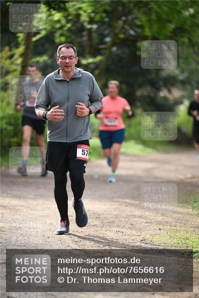 13.04.2025 - Hammer Lauf Dr. Thomas Lammeyer http://msf.ph/oto/7656616 13.04.2025 10:40:27 Laufen 15, 57 meine-sportfotos.de