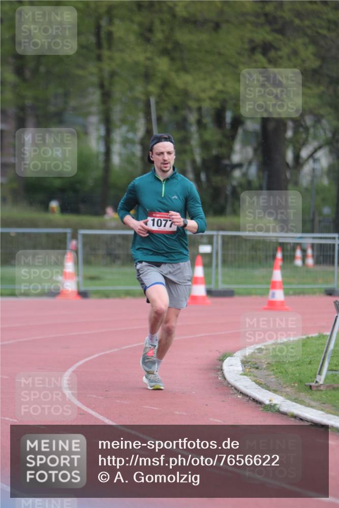 13.04.2025 - Hammer Lauf A. Gomolzig http://msf.ph/oto/7656622 13.04.2025 10:08:05 Ziel 390, 889, 1077, 1717 meine-sportfotos.de