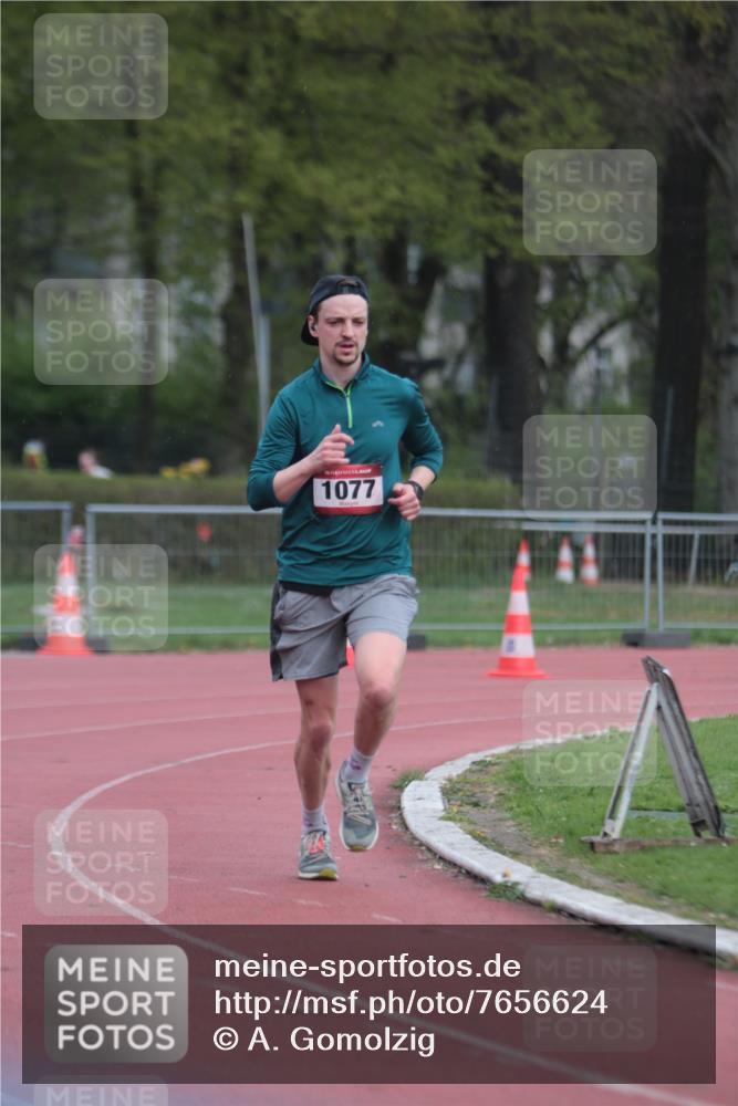 13.04.2025 - Hammer Lauf A. Gomolzig http://msf.ph/oto/7656624 13.04.2025 10:08:06 Ziel 390, 889, 1077, 1717, 1797 meine-sportfotos.de