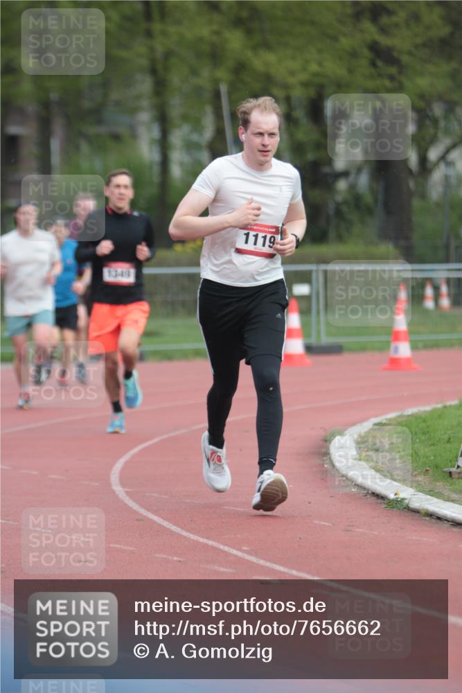 13.04.2025 - Hammer Lauf A. Gomolzig http://msf.ph/oto/7656662 13.04.2025 10:08:25 Ziel 132, 239, 766, 1119, 1349, 1763, 1987 meine-sportfotos.de