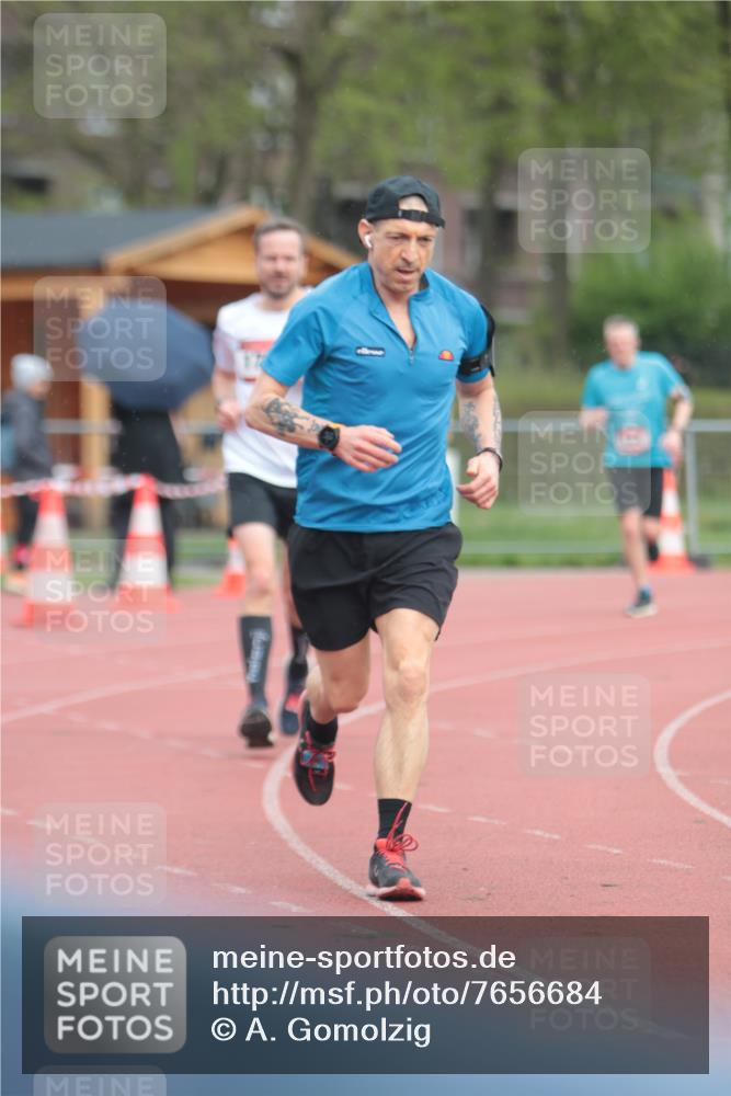 13.04.2025 - Hammer Lauf A. Gomolzig http://msf.ph/oto/7656684 13.04.2025 10:08:31 Ziel 239, 744, 766, 1763, 1987 meine-sportfotos.de