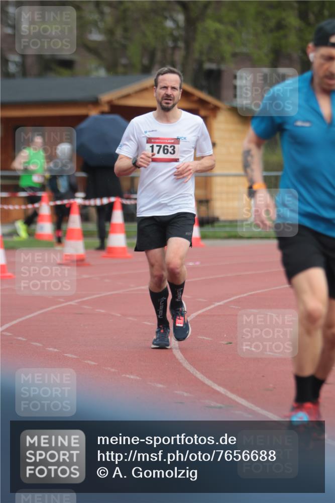 13.04.2025 - Hammer Lauf A. Gomolzig http://msf.ph/oto/7656688 13.04.2025 10:08:32 Ziel 105, 239, 744, 1763 meine-sportfotos.de