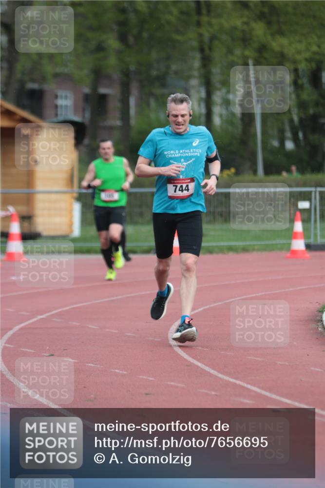 13.04.2025 - Hammer Lauf A. Gomolzig http://msf.ph/oto/7656695 13.04.2025 10:08:36 Ziel 105, 649, 744 meine-sportfotos.de