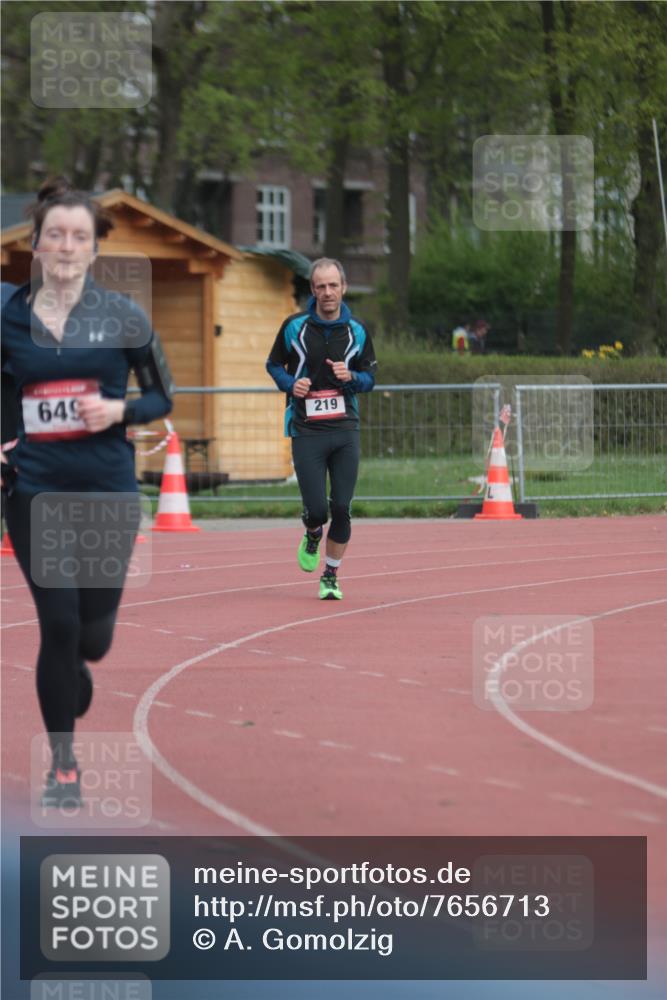 13.04.2025 - Hammer Lauf A. Gomolzig http://msf.ph/oto/7656713 13.04.2025 10:08:42 Ziel 105, 219, 649, 1070 meine-sportfotos.de