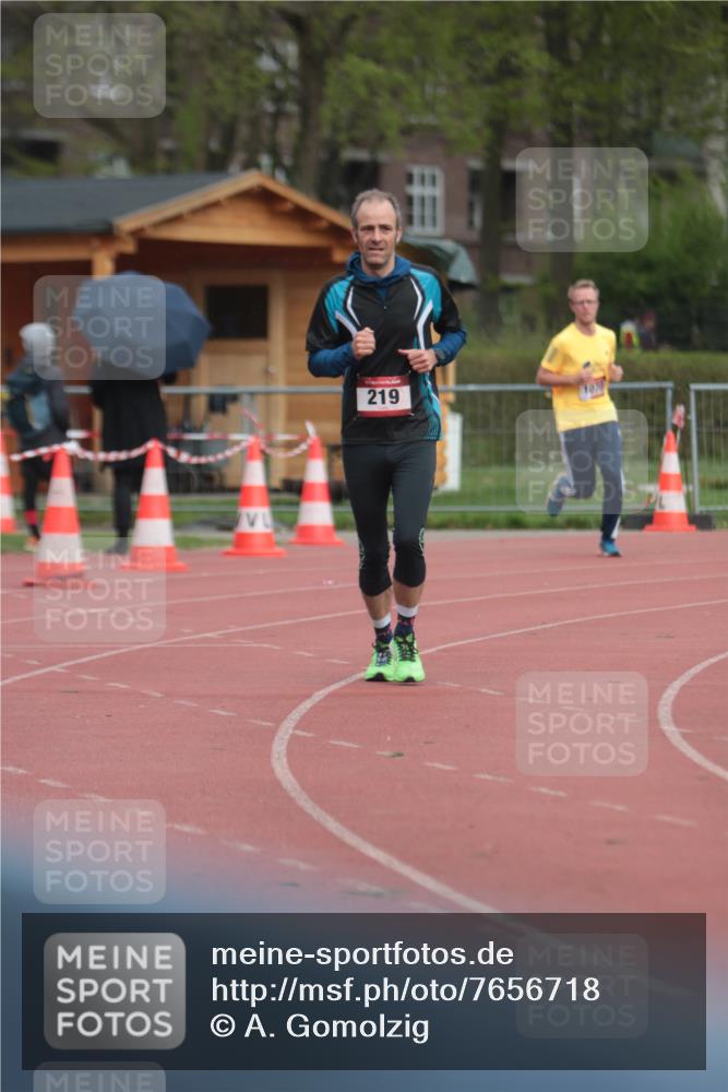 13.04.2025 - Hammer Lauf A. Gomolzig http://msf.ph/oto/7656718 13.04.2025 10:08:44 Ziel 219, 1070, 1809 meine-sportfotos.de