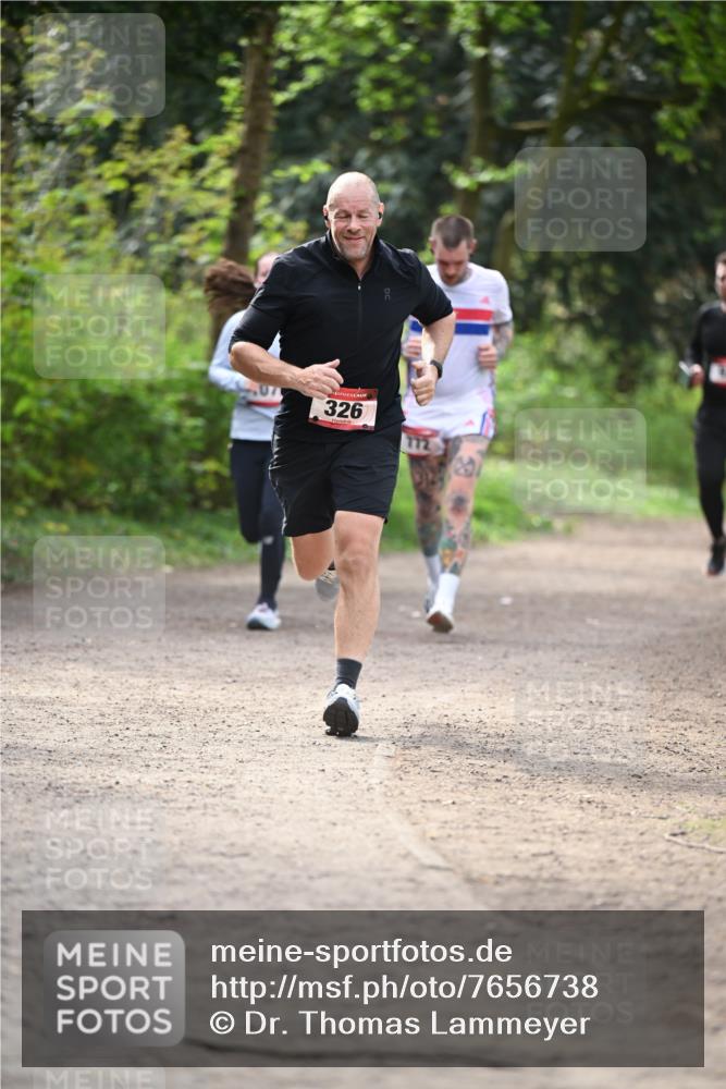 13.04.2025 - Hammer Lauf Dr. Thomas Lammeyer http://msf.ph/oto/7656738 13.04.2025 10:40:47 Laufen 326 meine-sportfotos.de