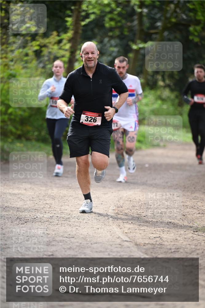 13.04.2025 - Hammer Lauf Dr. Thomas Lammeyer http://msf.ph/oto/7656744 13.04.2025 10:40:47 Laufen 10, 15, 326, 12, 74 meine-sportfotos.de