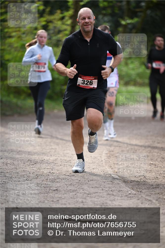 13.04.2025 - Hammer Lauf Dr. Thomas Lammeyer http://msf.ph/oto/7656755 13.04.2025 10:40:48 Laufen 1075, 15, 326 meine-sportfotos.de