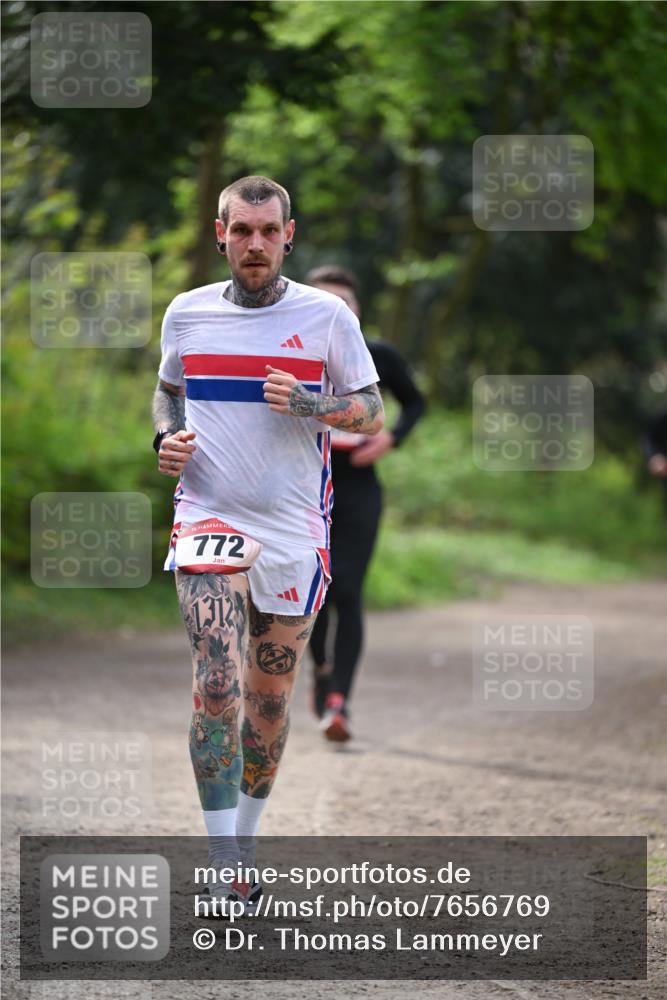 13.04.2025 - Hammer Lauf Dr. Thomas Lammeyer http://msf.ph/oto/7656769 13.04.2025 10:40:50 Laufen 15, 772, 1312 meine-sportfotos.de