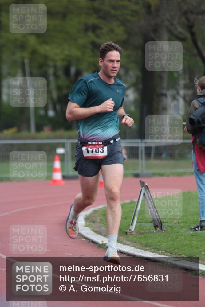 13.04.2025 - Hammer Lauf A. Gomolzig http://msf.ph/oto/7656831 13.04.2025 10:09:34 Ziel 1703, 1824 meine-sportfotos.de