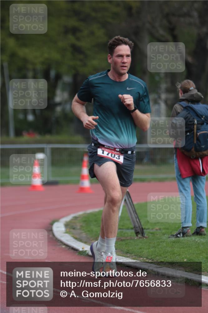 13.04.2025 - Hammer Lauf A. Gomolzig http://msf.ph/oto/7656833 13.04.2025 10:09:34 Ziel 1703, 1824 meine-sportfotos.de