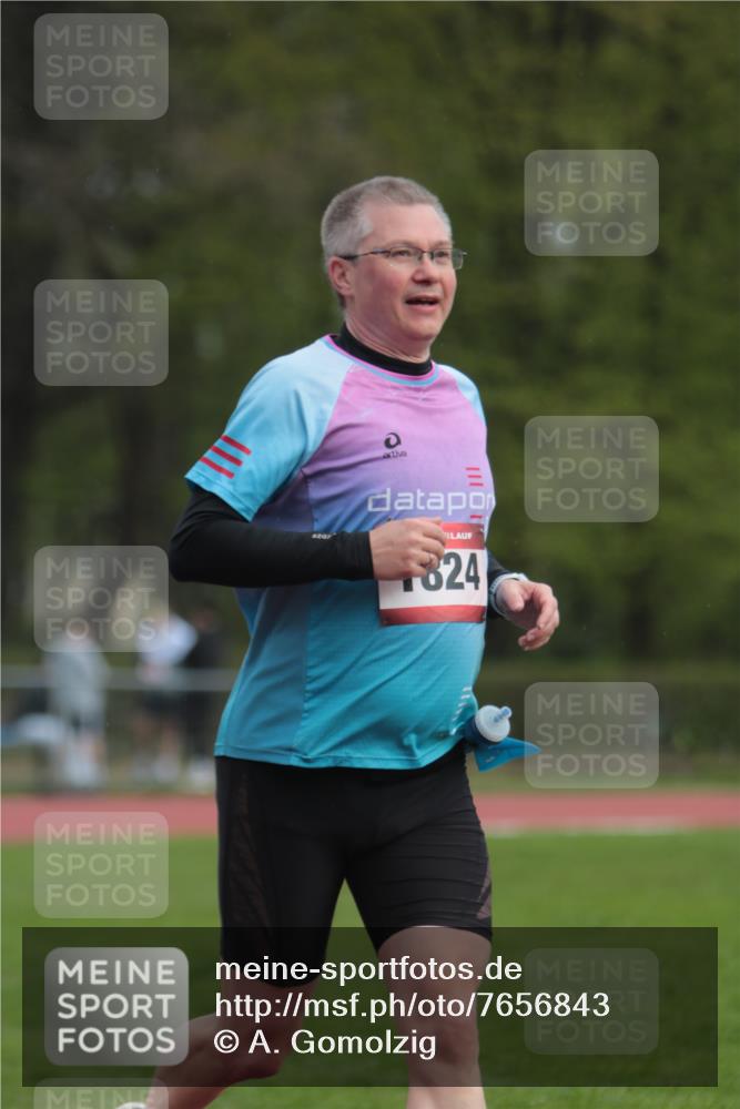 13.04.2025 - Hammer Lauf A. Gomolzig http://msf.ph/oto/7656843 13.04.2025 10:09:39 Ziel 611, 729, 1824 meine-sportfotos.de