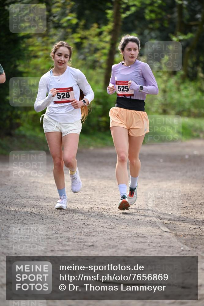13.04.2025 - Hammer Lauf Dr. Thomas Lammeyer http://msf.ph/oto/7656869 13.04.2025 10:41:05 Laufen 526, 525 meine-sportfotos.de