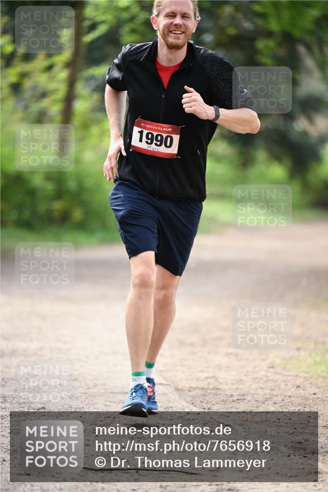 13.04.2025 - Hammer Lauf Dr. Thomas Lammeyer http://msf.ph/oto/7656918 13.04.2025 10:41:12 Laufen 15, 1990 meine-sportfotos.de