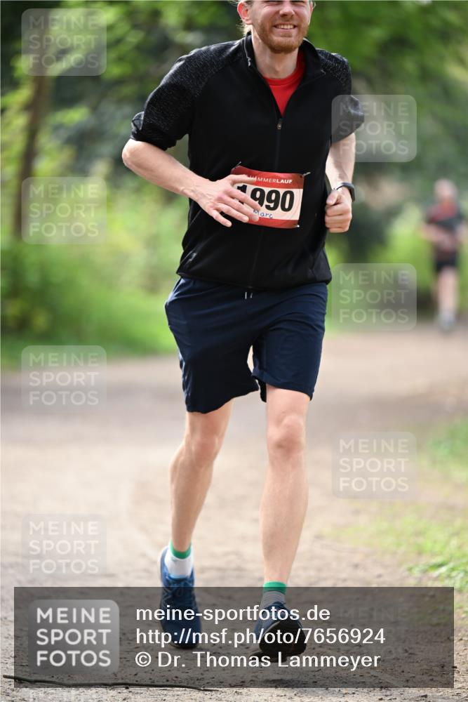 13.04.2025 - Hammer Lauf Dr. Thomas Lammeyer http://msf.ph/oto/7656924 13.04.2025 10:41:13 Laufen 990 meine-sportfotos.de