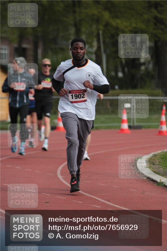 13.04.2025 - Hammer Lauf A. Gomolzig http://msf.ph/oto/7656929 13.04.2025 10:10:23 Ziel 330, 1110, 1148, 1229, 1714, 1715, 1716, 1743, 1902, 1949 meine-sportfotos.de