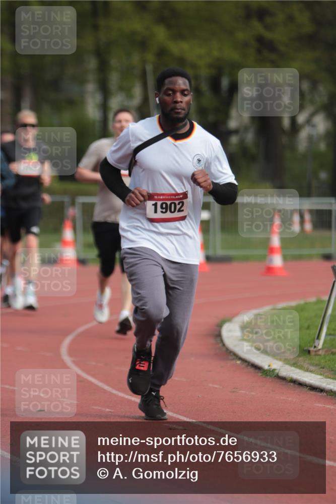 13.04.2025 - Hammer Lauf A. Gomolzig http://msf.ph/oto/7656933 13.04.2025 10:10:23 Ziel 330, 1110, 1148, 1229, 1714, 1715, 1716, 1743, 1902, 1949 meine-sportfotos.de