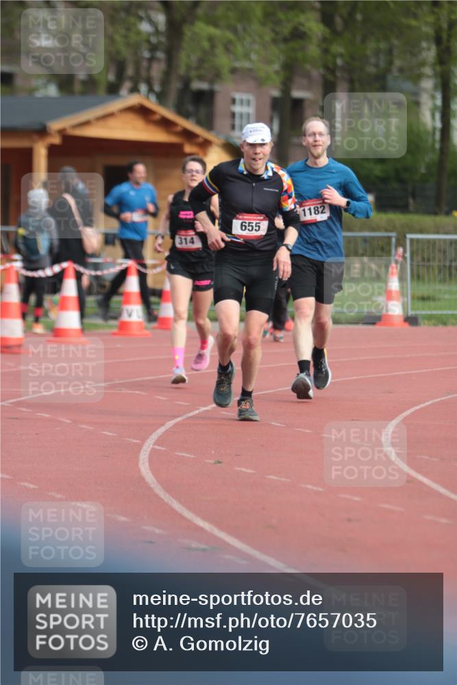13.04.2025 - Hammer Lauf A. Gomolzig http://msf.ph/oto/7657035 13.04.2025 10:10:49 Ziel 314, 328, 655, 742, 1039, 1143, 1182, 1944 meine-sportfotos.de