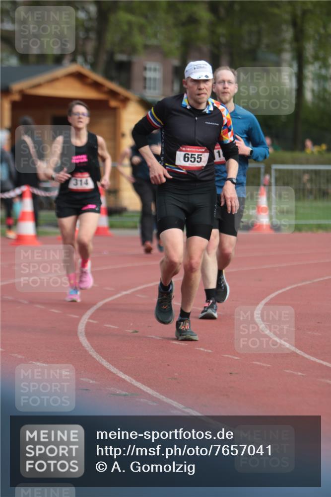 13.04.2025 - Hammer Lauf A. Gomolzig http://msf.ph/oto/7657041 13.04.2025 10:10:50 Ziel 197, 314, 328, 655, 742, 1039, 1143, 1182, 1944 meine-sportfotos.de