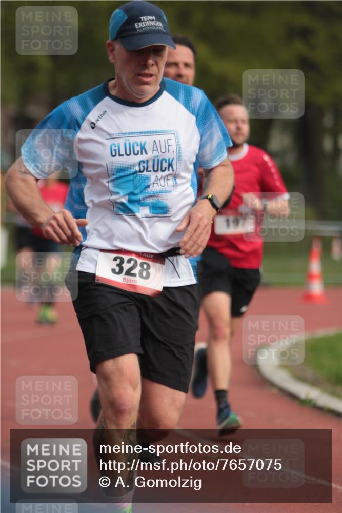 13.04.2025 - Hammer Lauf A. Gomolzig http://msf.ph/oto/7657075 13.04.2025 10:10:59 Ziel 197, 624, 718, 1021, 1039, 1961 meine-sportfotos.de