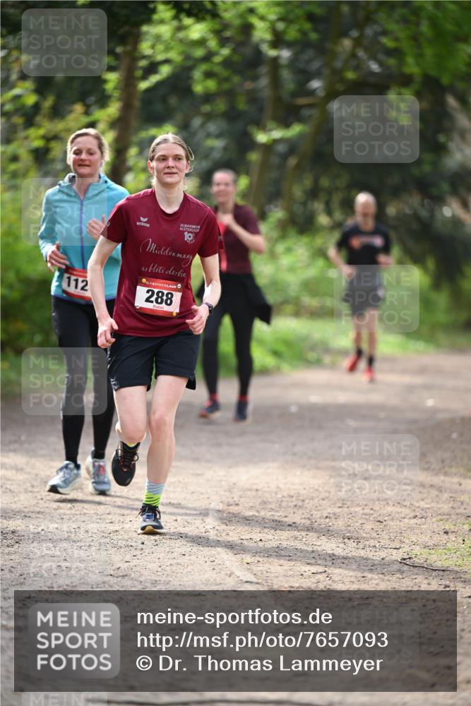 13.04.2025 - Hammer Lauf Dr. Thomas Lammeyer http://msf.ph/oto/7657093 13.04.2025 10:41:46 Laufen 112, 15, 288 meine-sportfotos.de