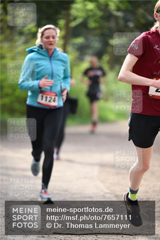 13.04.2025 - Hammer Lauf Dr. Thomas Lammeyer http://msf.ph/oto/7657111 13.04.2025 10:41:48 Laufen 1124 meine-sportfotos.de