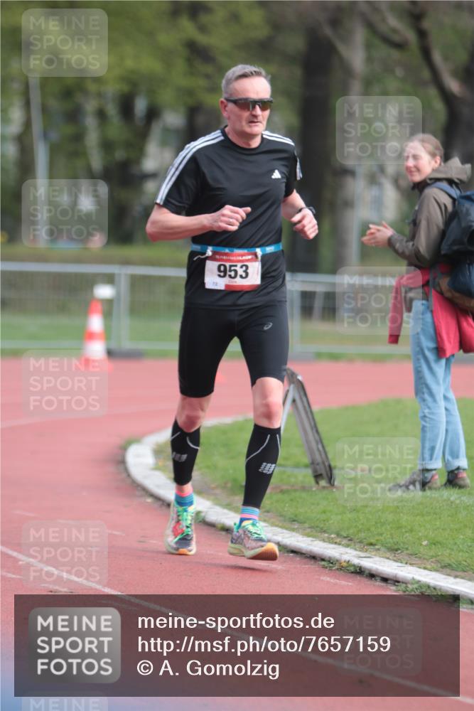 13.04.2025 - Hammer Lauf A. Gomolzig http://msf.ph/oto/7657159 13.04.2025 10:11:23 Ziel 953 meine-sportfotos.de