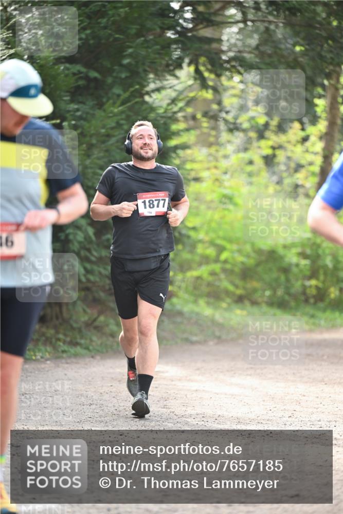13.04.2025 - Hammer Lauf Dr. Thomas Lammeyer http://msf.ph/oto/7657185 13.04.2025 10:42:05 Laufen 16, 15, 1877, 158 meine-sportfotos.de