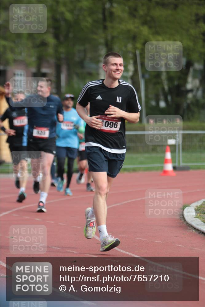 13.04.2025 - Hammer Lauf A. Gomolzig http://msf.ph/oto/7657210 13.04.2025 10:11:47 Ziel 131, 162, 286, 520, 1096, 1795, 1841 meine-sportfotos.de