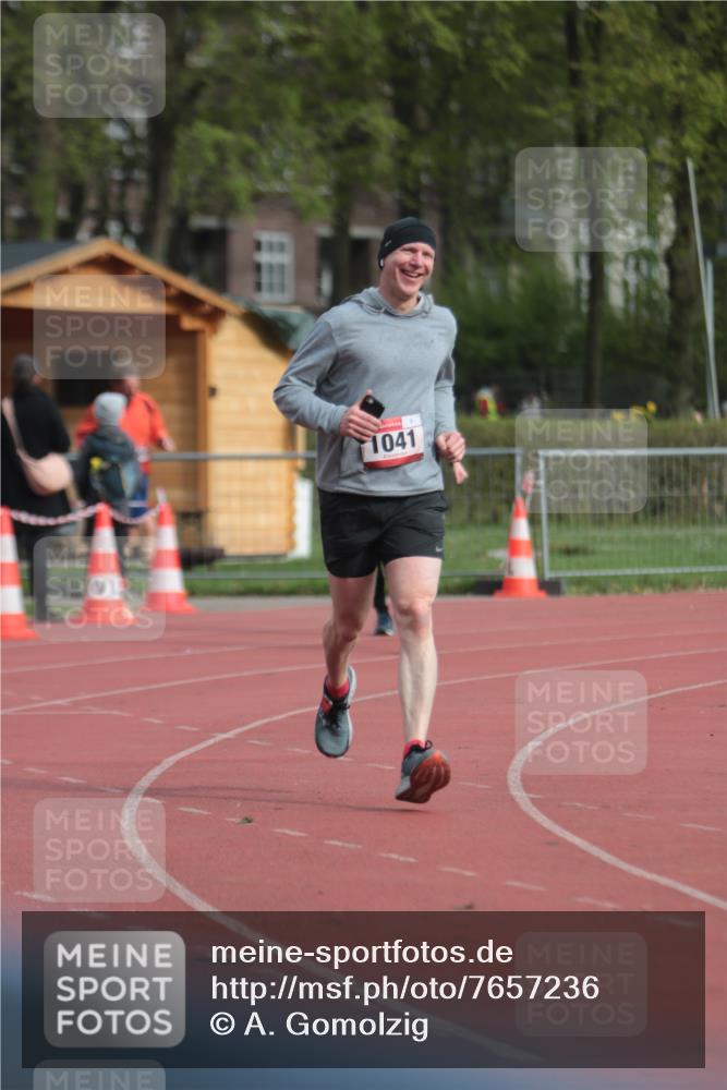 13.04.2025 - Hammer Lauf A. Gomolzig http://msf.ph/oto/7657236 13.04.2025 10:12:00 Ziel 207, 1041, 1204 meine-sportfotos.de