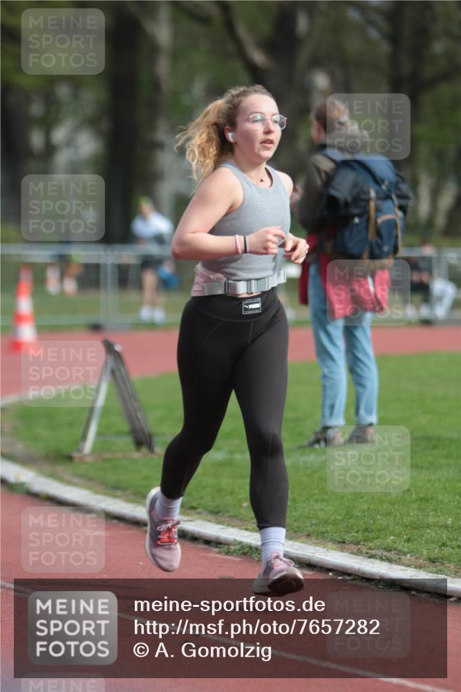 13.04.2025 - Hammer Lauf A. Gomolzig http://msf.ph/oto/7657282 13.04.2025 10:12:13 Ziel 150, 904, 1059, 1060, 1099 meine-sportfotos.de