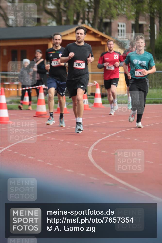 13.04.2025 - Hammer Lauf A. Gomolzig http://msf.ph/oto/7657354 13.04.2025 10:12:37 Ziel 260, 387, 497, 498, 935, 1134, 1769 meine-sportfotos.de
