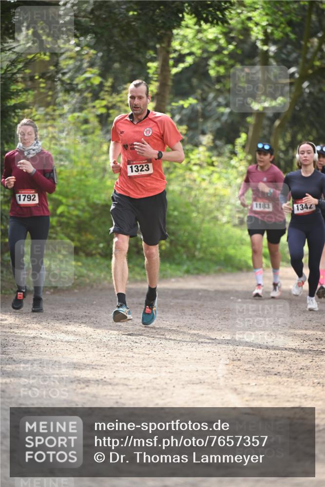 13.04.2025 - Hammer Lauf Dr. Thomas Lammeyer http://msf.ph/oto/7657357 13.04.2025 10:42:30 Laufen 1792, 1323, 1183, 1342 meine-sportfotos.de