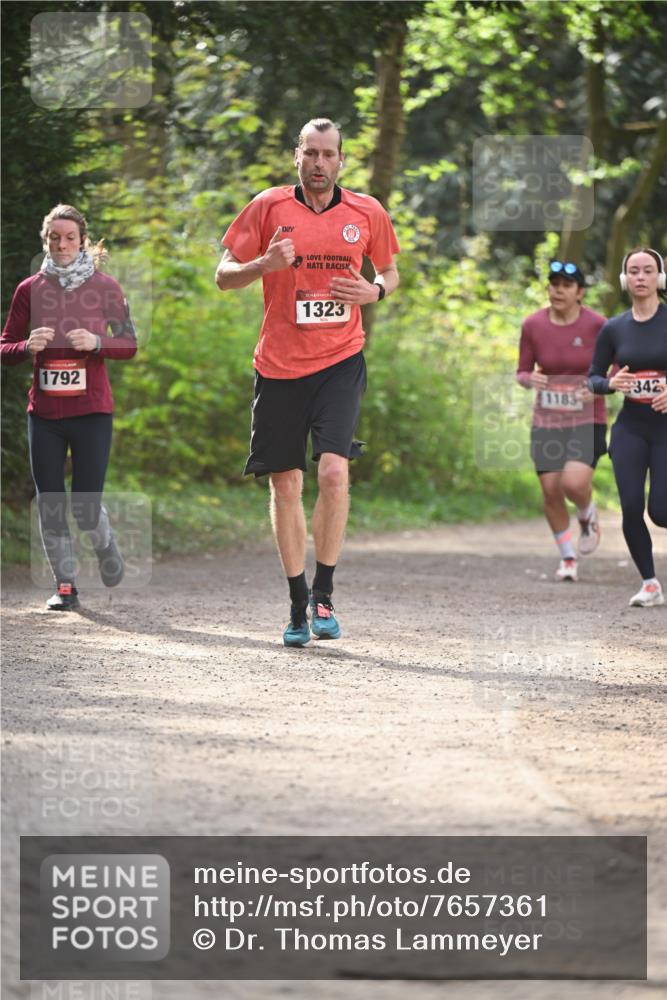 13.04.2025 - Hammer Lauf Dr. Thomas Lammeyer http://msf.ph/oto/7657361 13.04.2025 10:42:31 Laufen 1792, 15, 1323, 1183, 342 meine-sportfotos.de