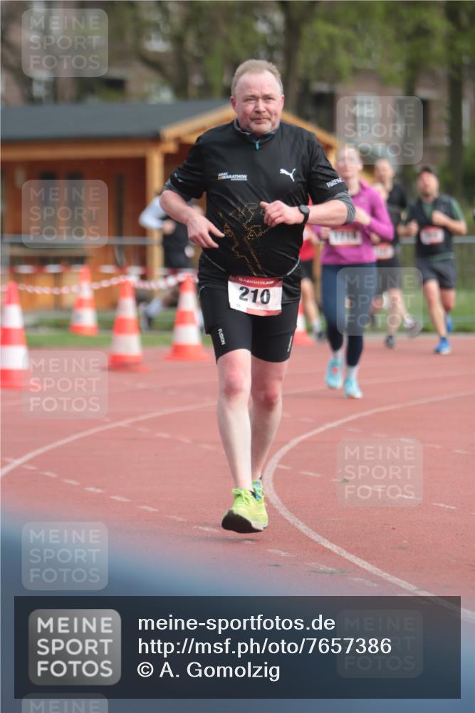 13.04.2025 - Hammer Lauf A. Gomolzig http://msf.ph/oto/7657386 13.04.2025 10:12:49 Ziel 210, 449, 699, 1718 meine-sportfotos.de