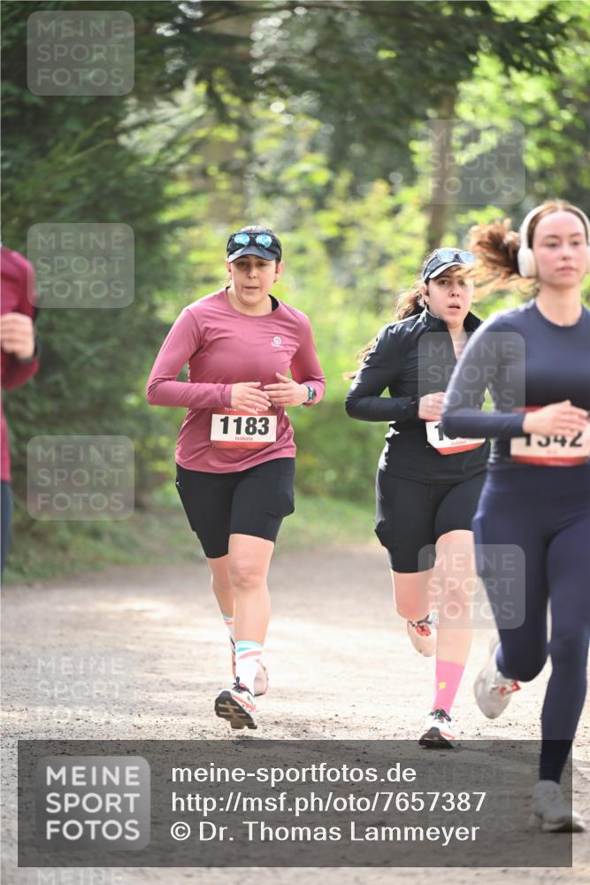 13.04.2025 - Hammer Lauf Dr. Thomas Lammeyer http://msf.ph/oto/7657387 13.04.2025 10:42:34 Laufen 15, 1183, 7342 meine-sportfotos.de