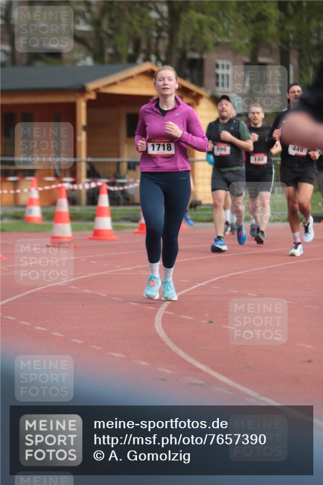 13.04.2025 - Hammer Lauf A. Gomolzig http://msf.ph/oto/7657390 13.04.2025 10:12:51 Ziel 180, 192, 210, 449, 699, 839, 1718, 1794 meine-sportfotos.de