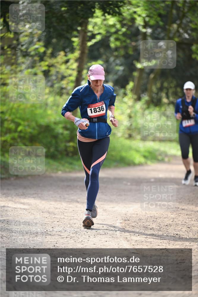 13.04.2025 - Hammer Lauf Dr. Thomas Lammeyer http://msf.ph/oto/7657528 13.04.2025 10:43:02 Laufen 15, 1836 meine-sportfotos.de