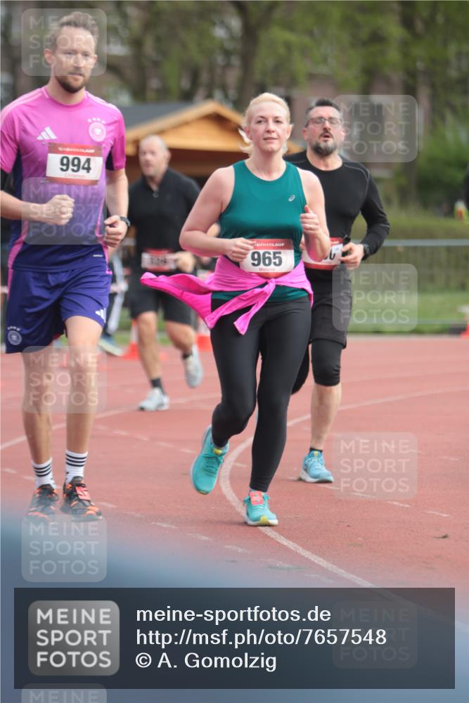 13.04.2025 - Hammer Lauf A. Gomolzig http://msf.ph/oto/7657548 13.04.2025 10:14:07 Ziel 212, 326, 600, 965, 994, 1924 meine-sportfotos.de