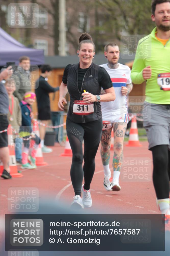 13.04.2025 - Hammer Lauf A. Gomolzig http://msf.ph/oto/7657587 13.04.2025 10:14:20 Ziel 136, 151, 311, 574, 772, 1588, 1778, 1968, 1988 meine-sportfotos.de