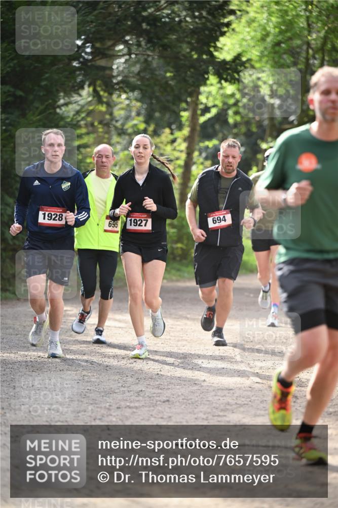 13.04.2025 - Hammer Lauf Dr. Thomas Lammeyer http://msf.ph/oto/7657595 13.04.2025 10:43:11 Laufen 1928, 695, 1927, 694 meine-sportfotos.de