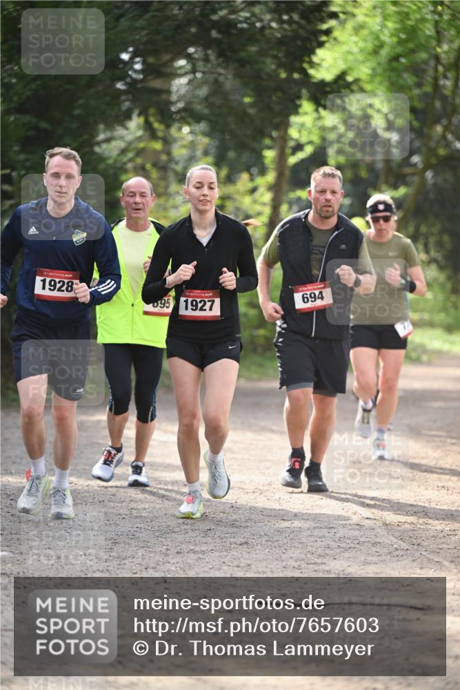13.04.2025 - Hammer Lauf Dr. Thomas Lammeyer http://msf.ph/oto/7657603 13.04.2025 10:43:12 Laufen 15, 1928, 95, 1927, 694 meine-sportfotos.de