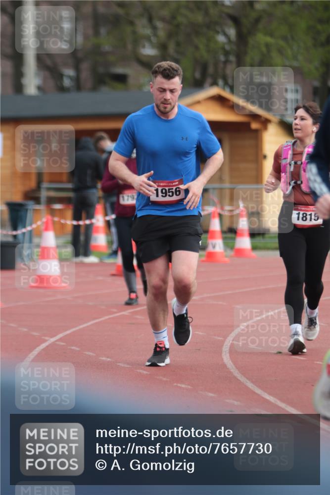 13.04.2025 - Hammer Lauf A. Gomolzig http://msf.ph/oto/7657730 13.04.2025 10:15:07 Ziel 460, 472, 752, 976, 1792, 1815, 1927, 1928, 1956 meine-sportfotos.de