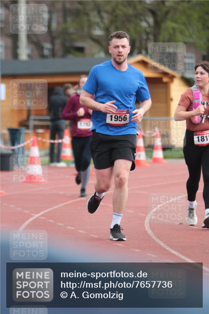 13.04.2025 - Hammer Lauf A. Gomolzig http://msf.ph/oto/7657736 13.04.2025 10:15:07 Ziel 460, 472, 752, 976, 1792, 1815, 1927, 1928, 1956 meine-sportfotos.de