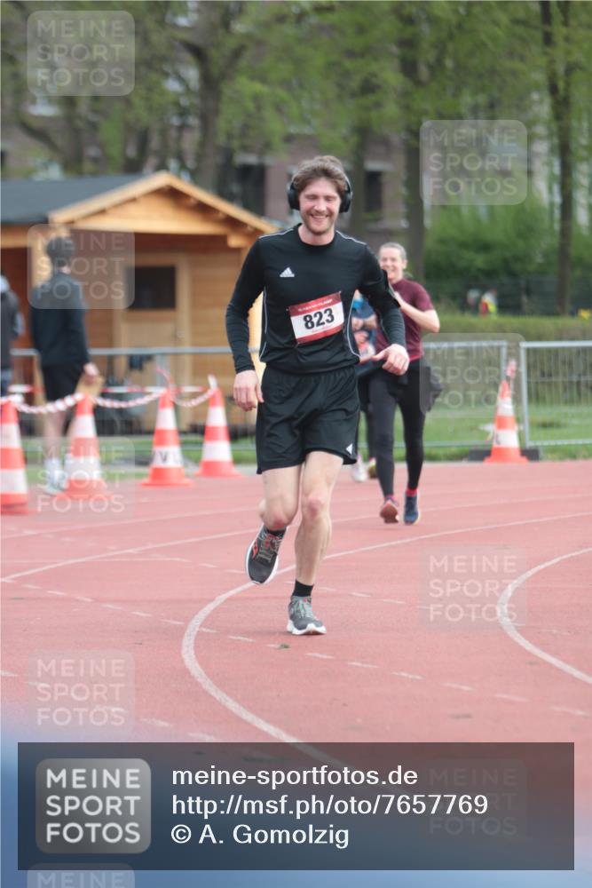13.04.2025 - Hammer Lauf A. Gomolzig http://msf.ph/oto/7657769 13.04.2025 10:15:22 Ziel 776, 823, 1147 meine-sportfotos.de